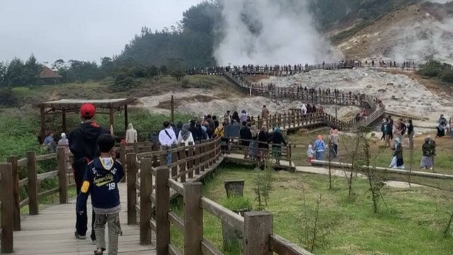 Kawah sikidang dieng