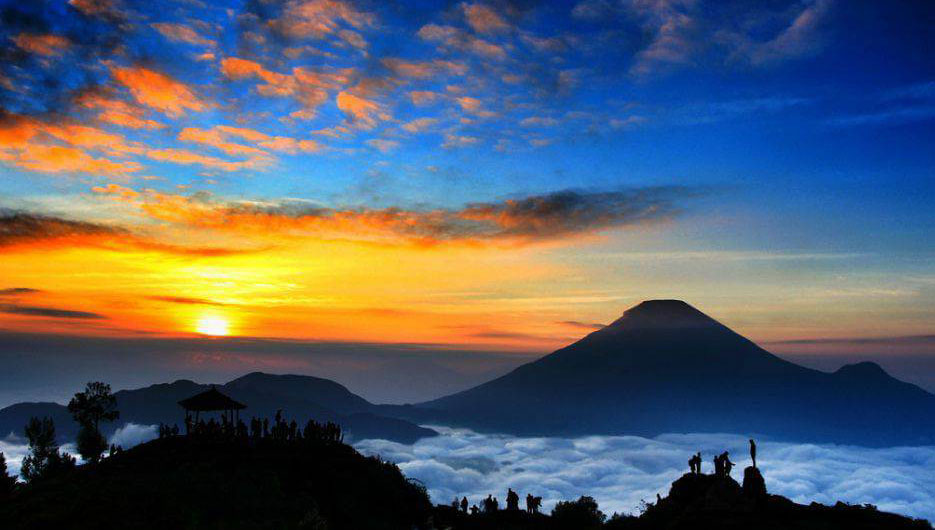 bukit sikunir dieng